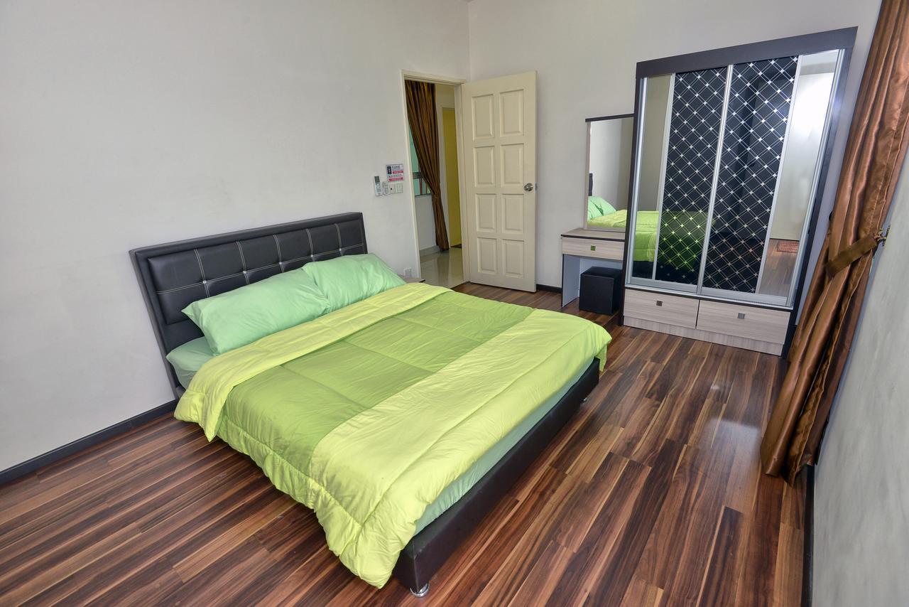 Hits Homestay บายันเลอปาส ภายนอก รูปภาพ